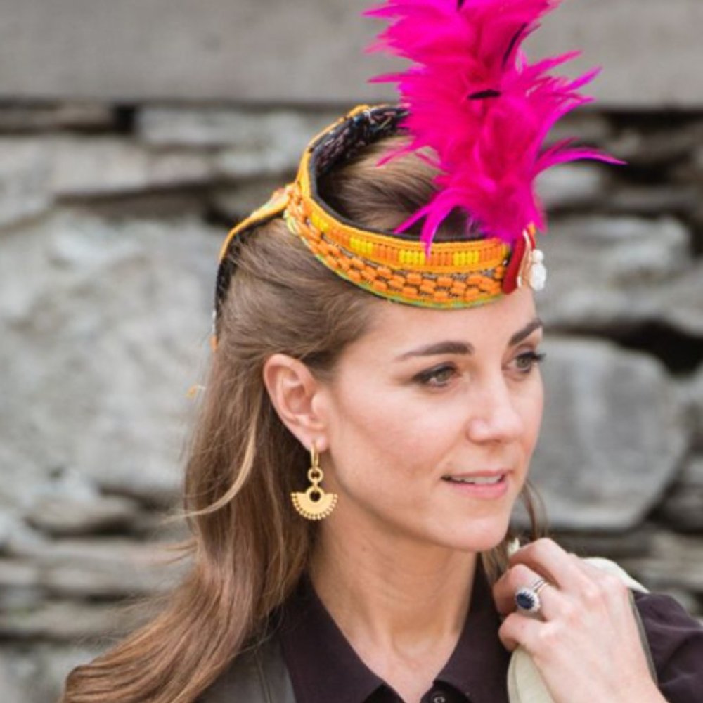 14K Gold Plated Zenyu Fan Earrings 👑